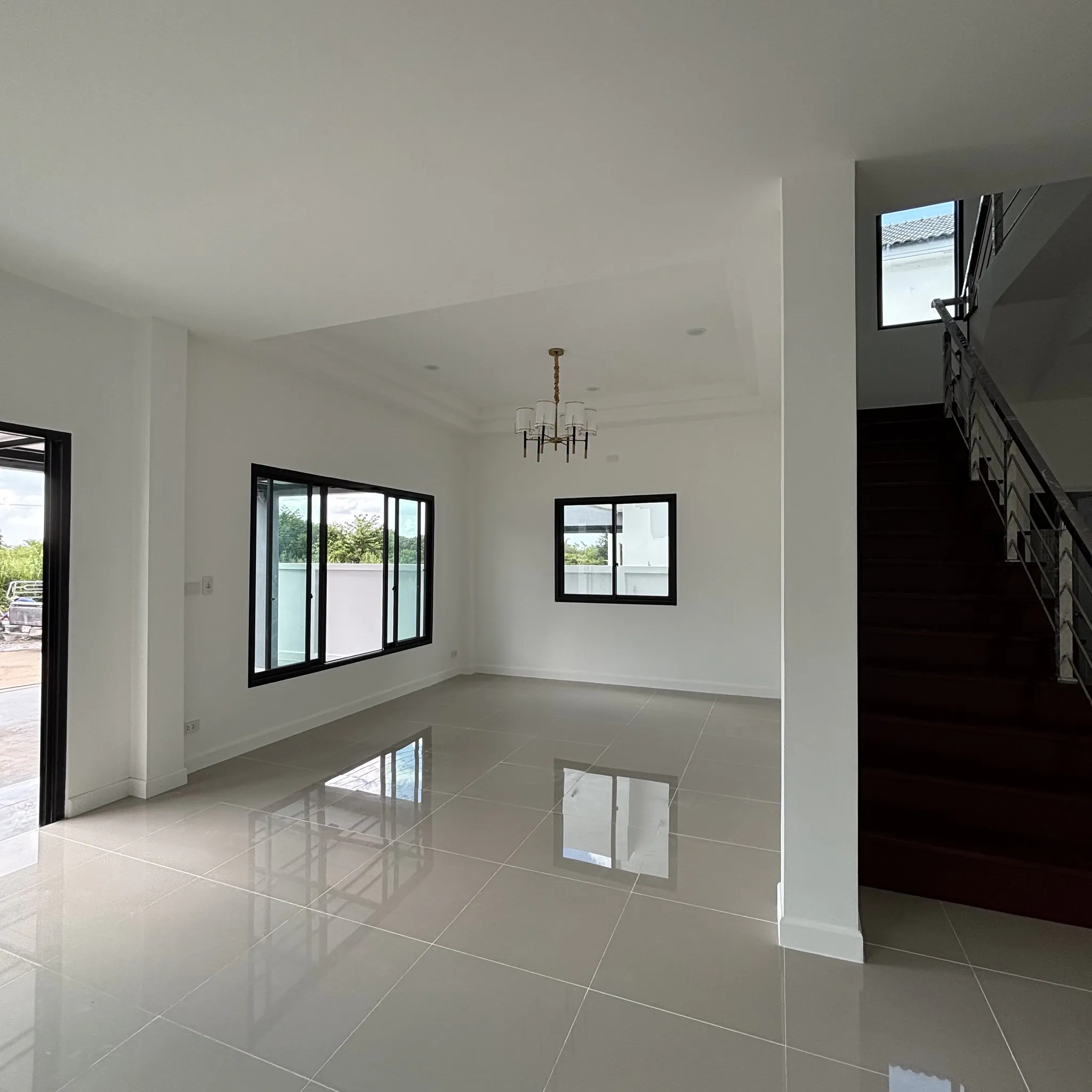 บ้าน 2 ชั้น เนื้อที่ 61 ตารางวา 4 ห้องนอน โครงการเดอะเซน ใกล้สนาม 80 พรรษา รูปที่ 7